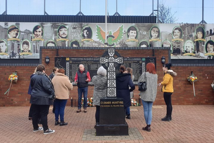 Cab Tours Belfast Famous Black Taxi Tours - Photo 1 of 6